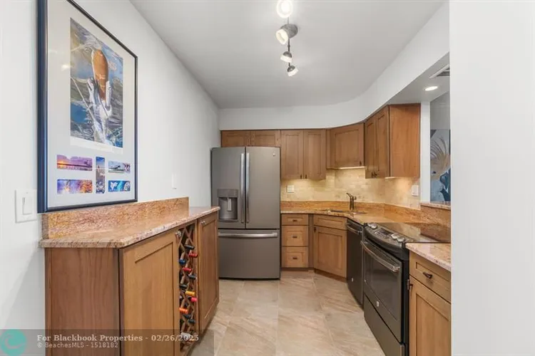 Coral Ridge Towers North #1402 image #19