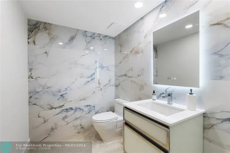 La Rive #401 image #12