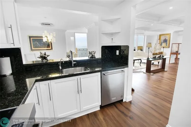 The Atlantic Hotel #1501 image #12