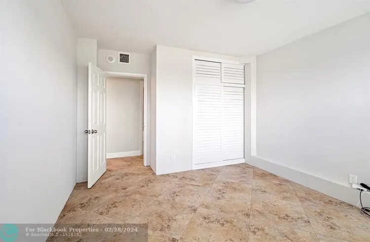 Coral Ridge Towers North #108 image #13