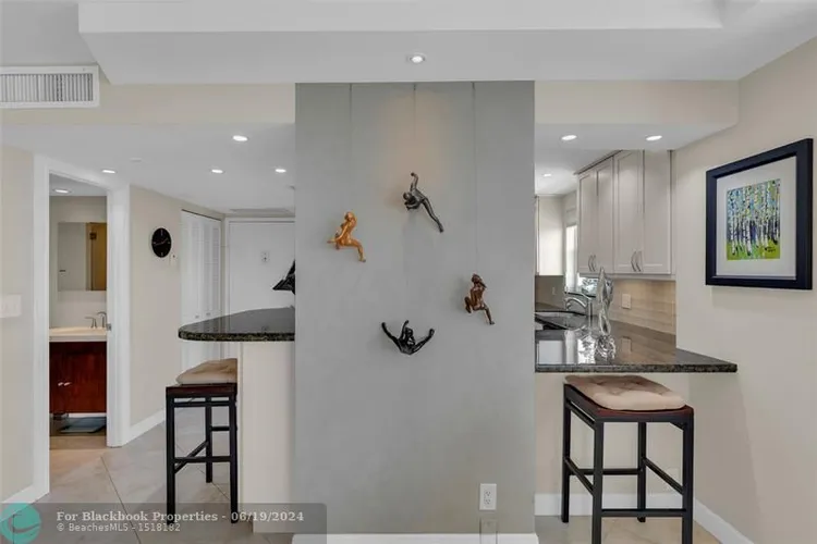 Berkley South #8G image #10