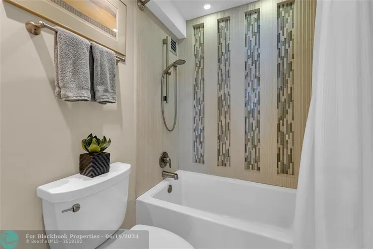 Berkley South #8G image #22