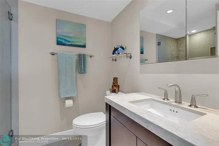 Berkley South #8G image #26