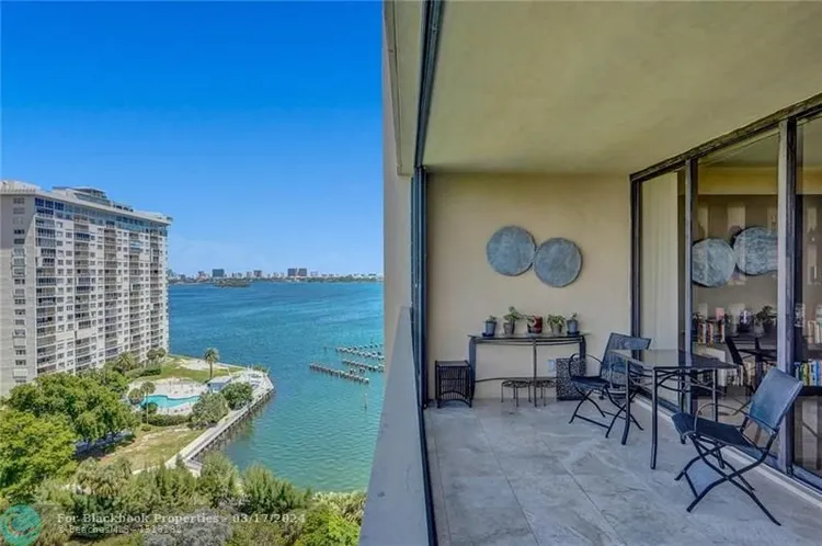 Jockey Club III #1256 image #10