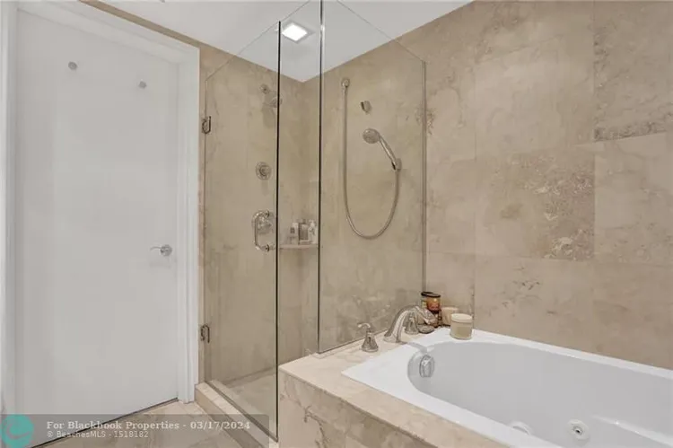 Jockey Club III #1256 image #7