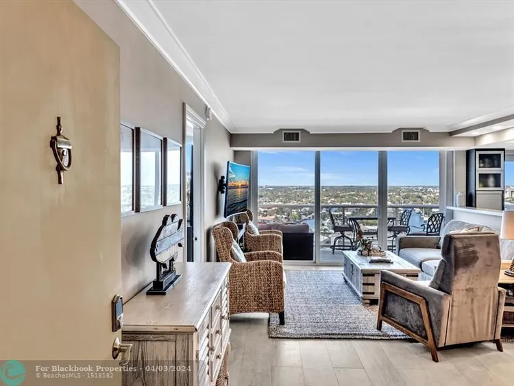 Vantage View #1705 image #10