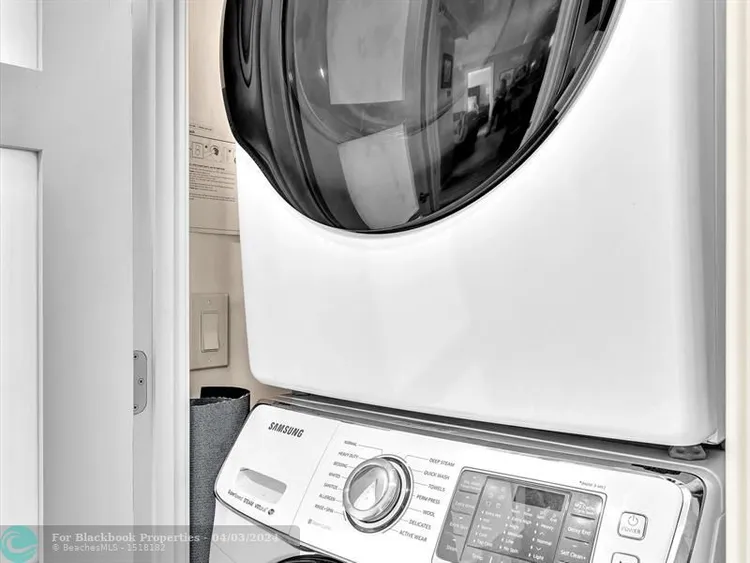 Vantage View #1705 image #34