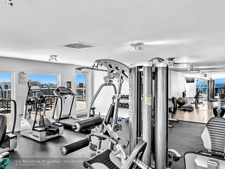 Vantage View #1705 image #38