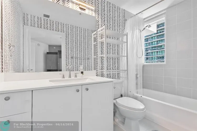 Infinity at Brickell #3800 image #24