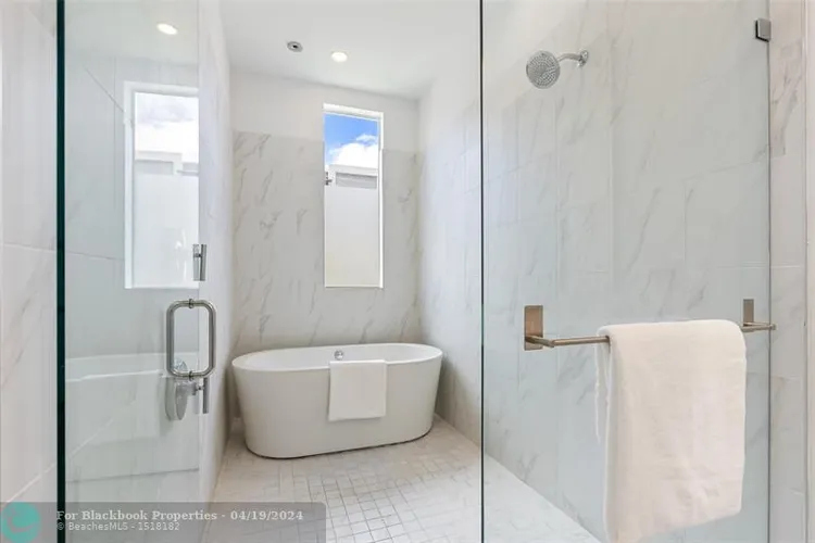 Galleria Lofts #101 image #16