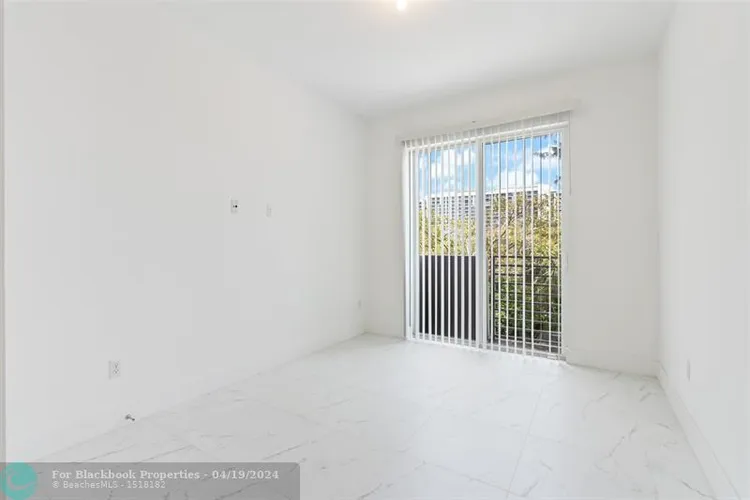 Galleria Lofts #101 image #17