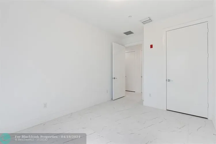 Galleria Lofts #101 image #19