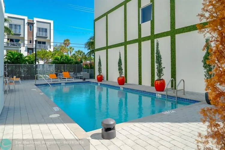 Galleria Lofts #101 image #25