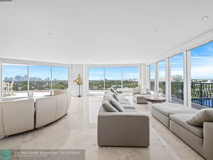 La Cascade #701 image #24