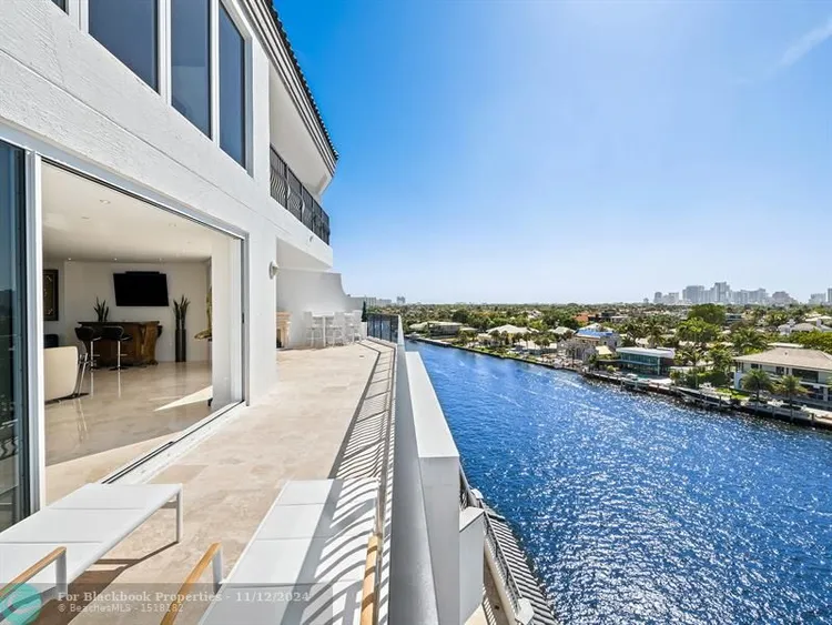 La Cascade #701 image #35