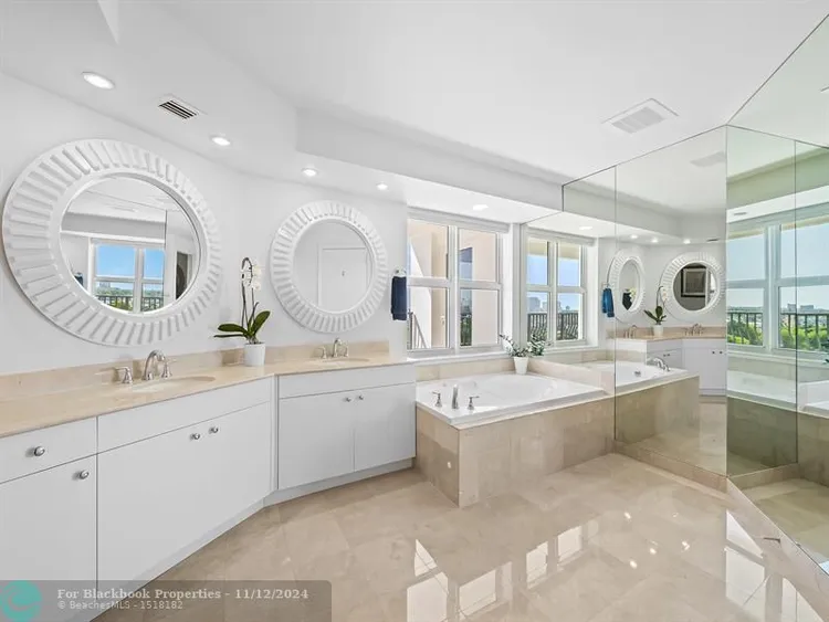 La Cascade #701 image #48