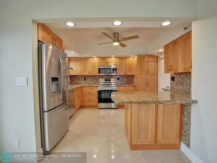 Regency Towers #1406 image #12