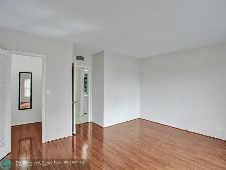 Regency Towers #1406 image #18