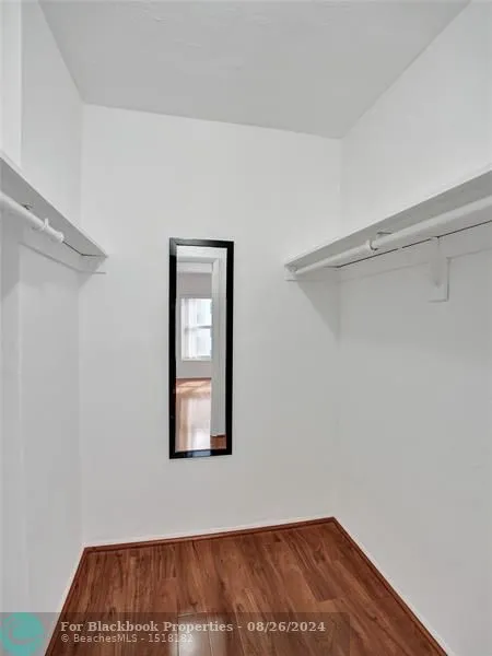 Regency Towers #1406 image #19