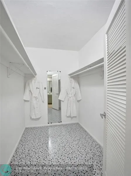 Regency Towers #1406 image #28