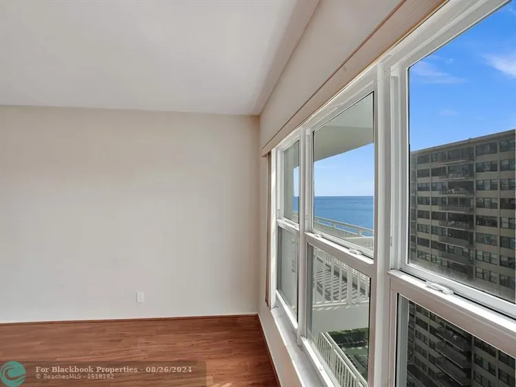 Regency Towers #1406 image #31