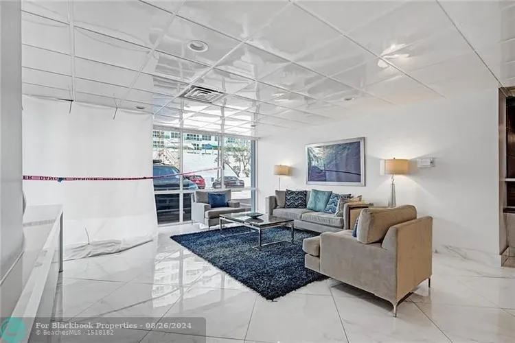 Regency Towers #1406 image #52