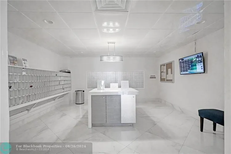 Regency Towers #1406 image #54