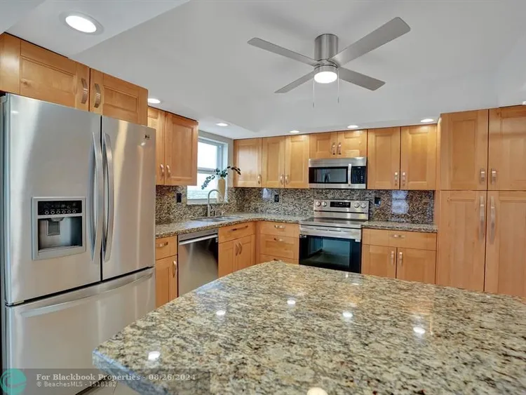 Regency Towers #1406 image #7