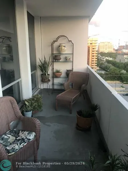 David William #906 image #14