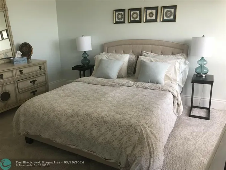 David William #906 image #8