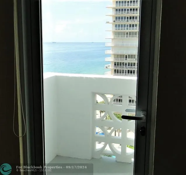 Galt Towers #10S image #19