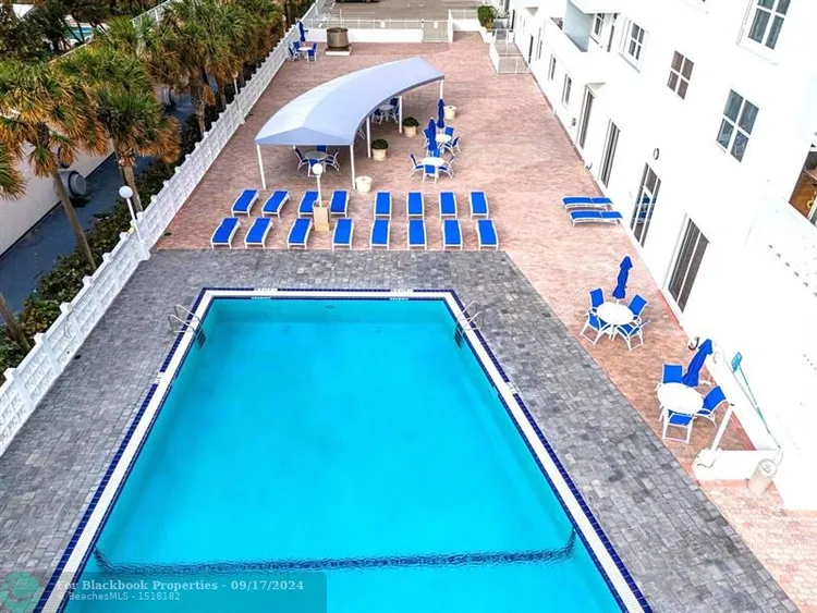 Galt Towers #10S image #20