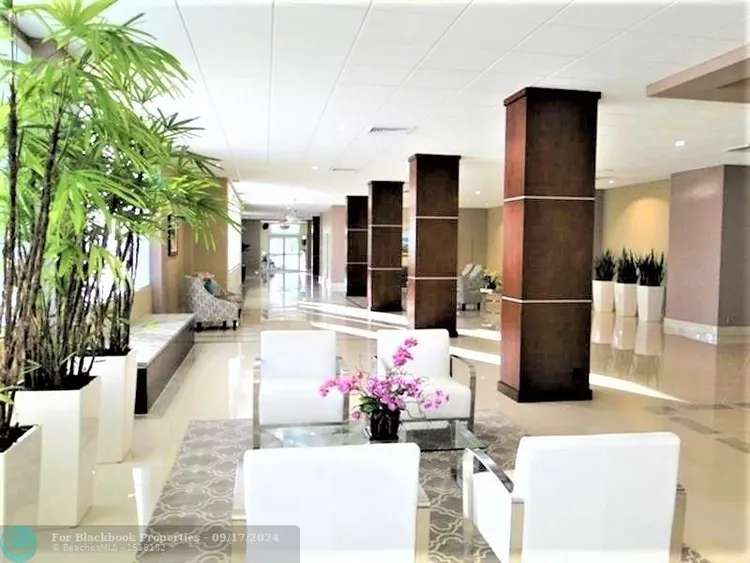 Galt Towers #10S image #33