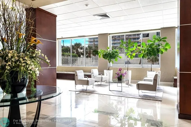 Galt Towers #10S image #34