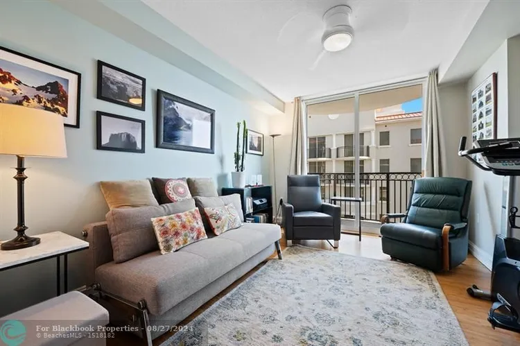 The Vue #1505 image #18