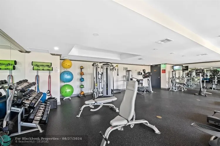 The Vue #1505 image #29