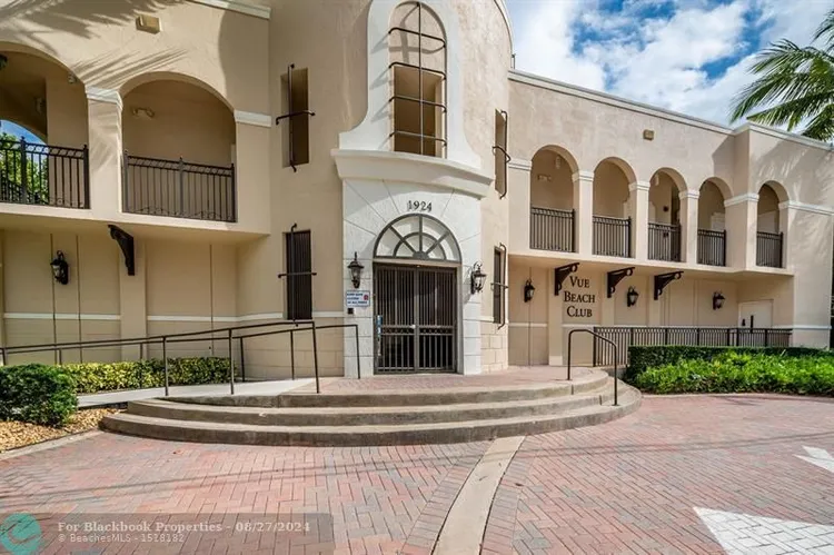 The Vue #1505 image #36