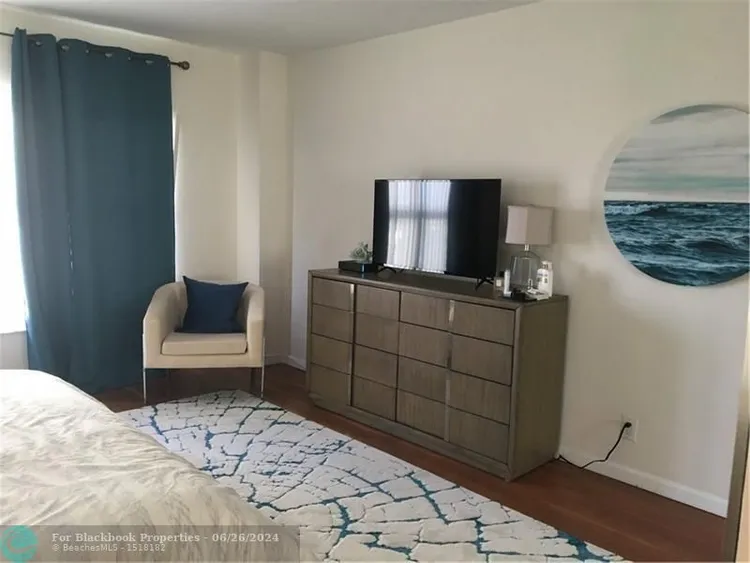 Regency Towers #708 image #13