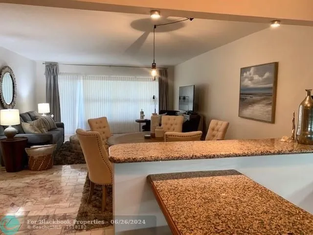 Regency Towers #708 image #6