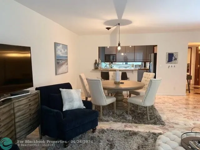 Regency Towers #708 image #7