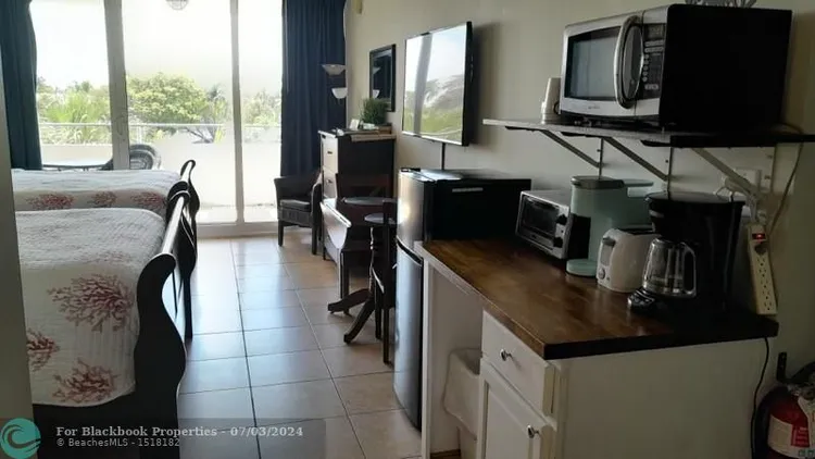 Ocean Manor #305 image #8