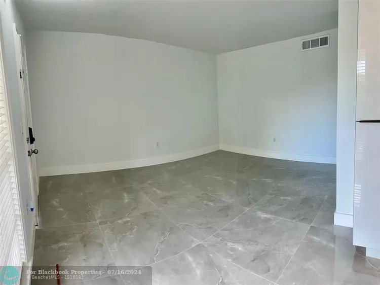 Virginia Pointe #46 image #10