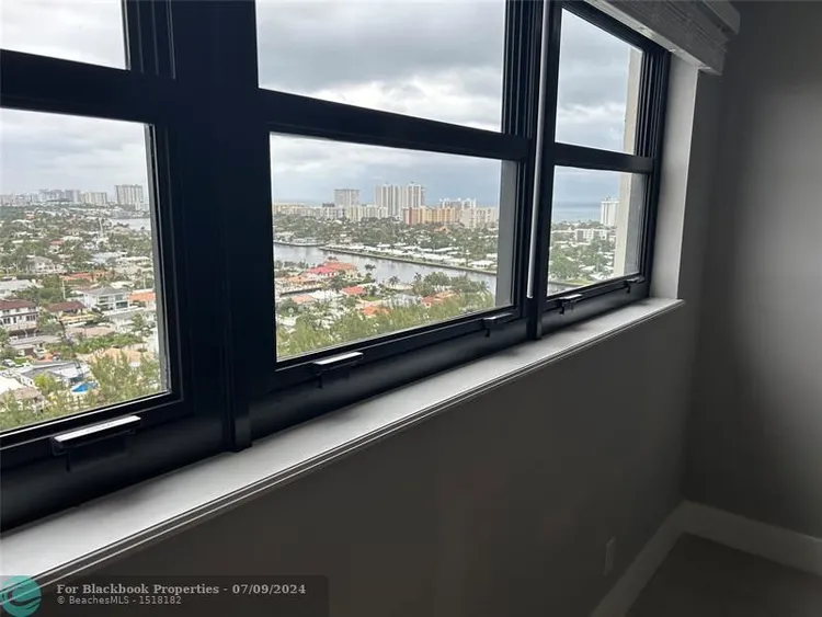 The Tower at Port Royale #2011 image #19