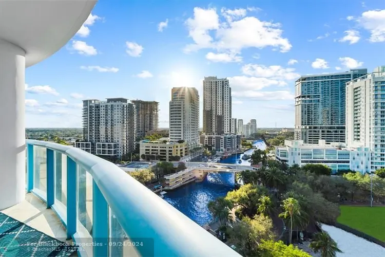 Las Olas River House #1402 image #23