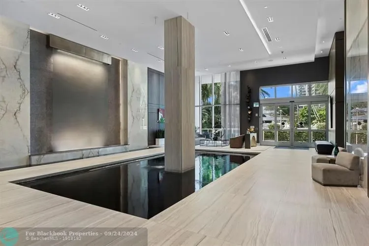 Las Olas River House #1402 image #26