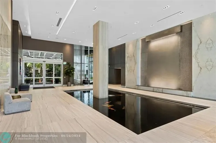 Las Olas River House #1402 image #27