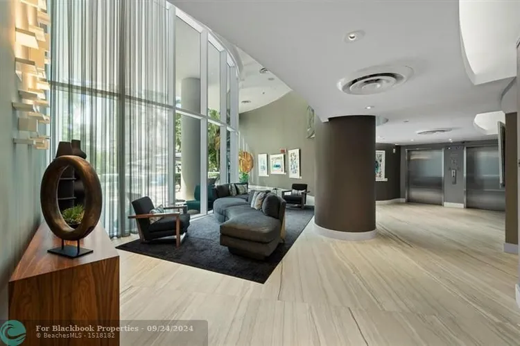 Las Olas River House #1402 image #28