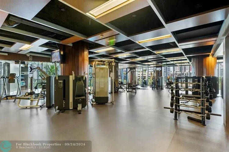 Las Olas River House #1402 image #31