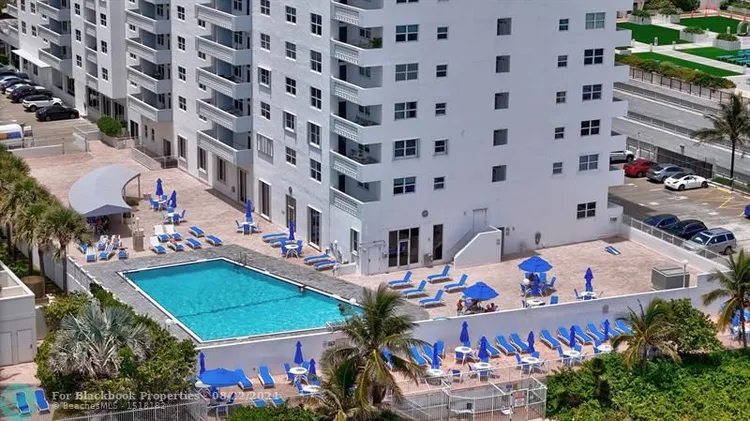 Galt Towers #12M image #19