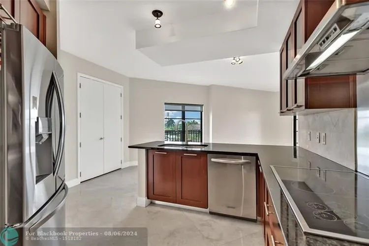 Fountains on Ocean Blvd #577 image #6